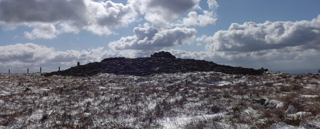 Cairn hill