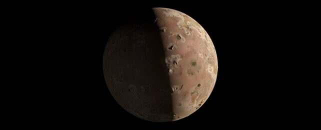 Epic Flyby of Jupiter's Hellish Moon Reveals a Lava Lake That Could Swallow Cities