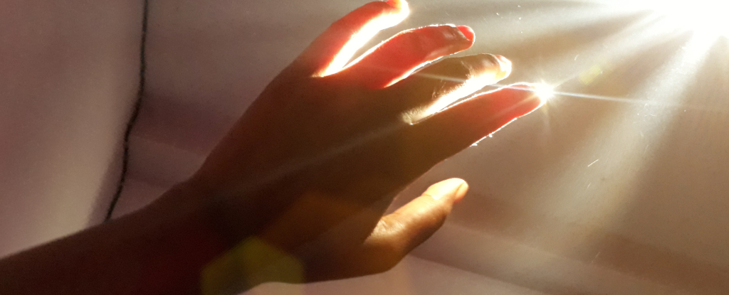 We Emit a Visible Light That Vanishes When We Die, Says Surprising New Study