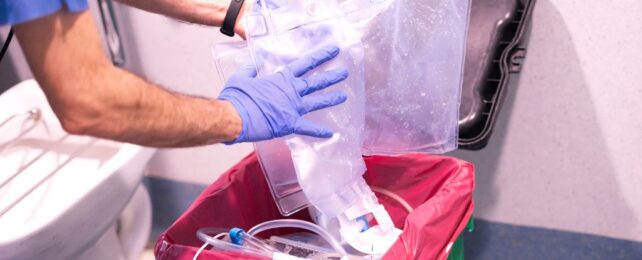 Microbe From Man's Wound Able to Feed on Hospital Plastic