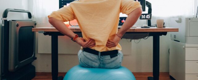 Study Reveals How Long We Need to Walk to Prevent Chronic Back Pain