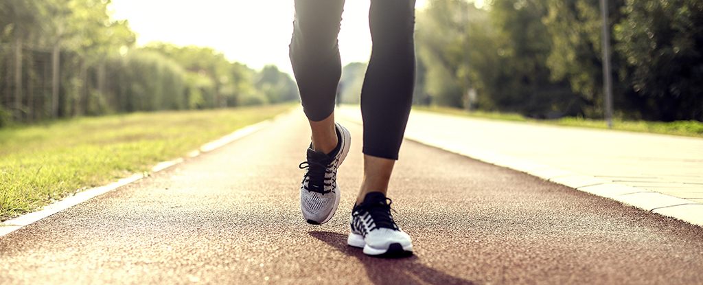 Short, Brisk Walks Could Help You Live Longer Than Long, Slow Strolls : ScienceAlert