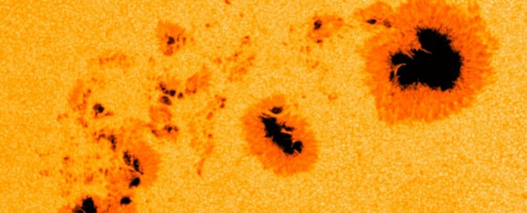 A 400-Year-Old Mystery About The Sun May Finally Be Solved : ScienceAlert
