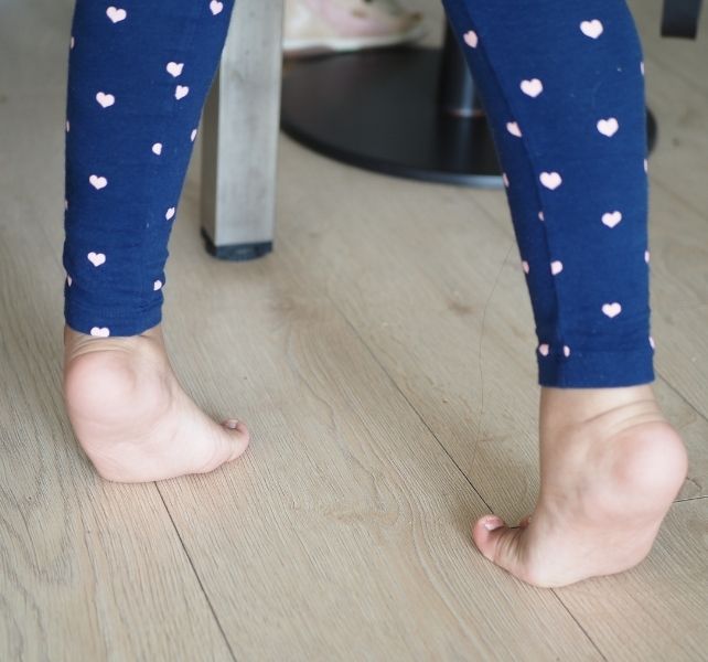 tip toes