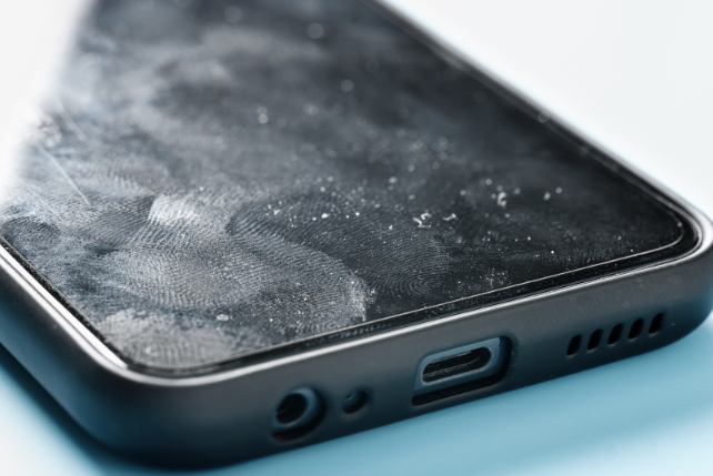 fingerprints on phone