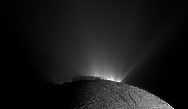 Fresh Evidence of Complex Chemistry Found in The Alien Ocean Beneath Enceladus's Ice