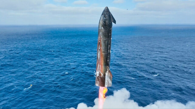Starship about to land in the ocean