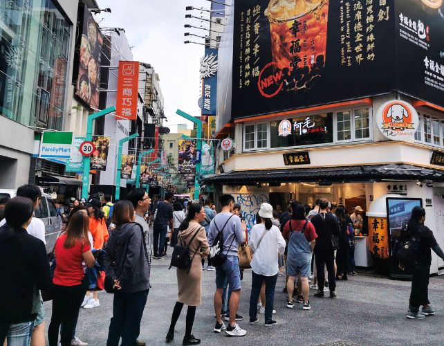 Bubble Tea's Dark Side: From Lead Contamination to Kidney Stones