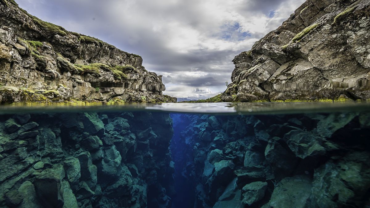 Deep Beneath The Pacific Ocean, Earth's Crust Is Tearing Itself Apart