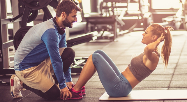 woman doing situps