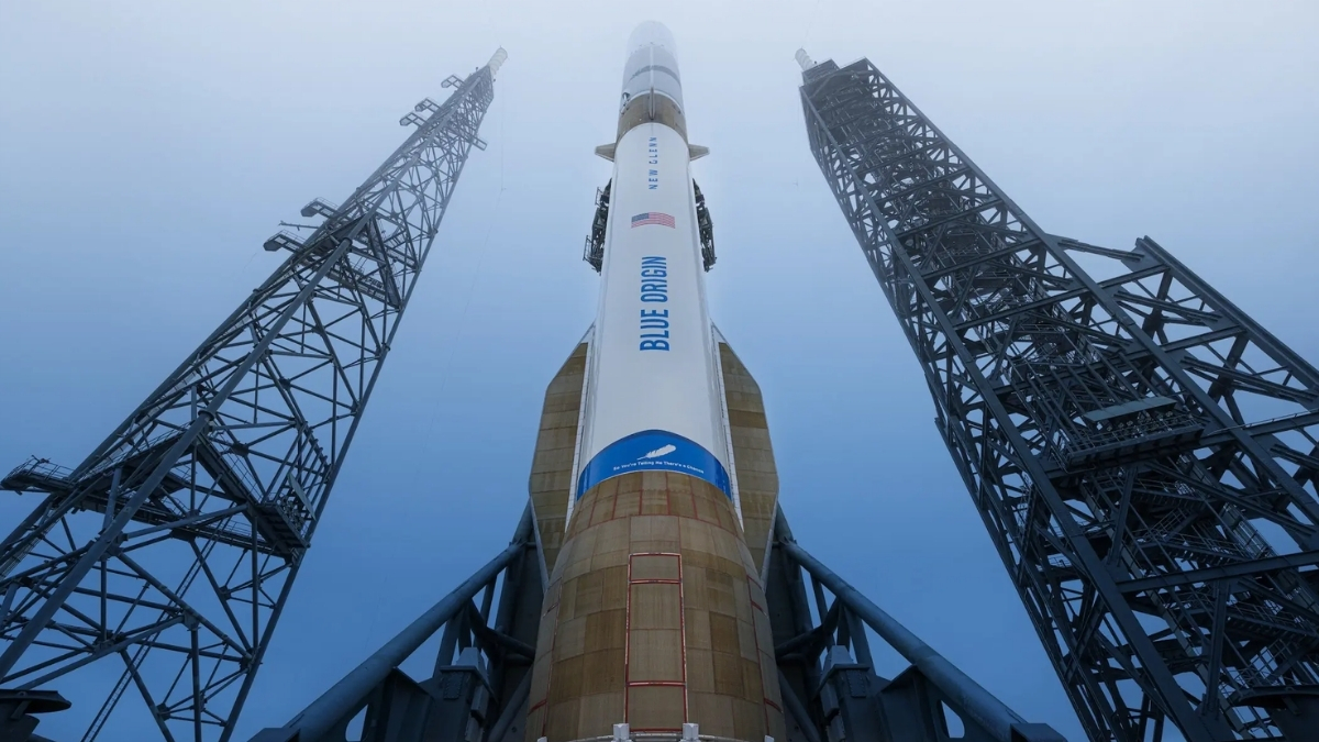 Breakthrough: Blue Origin Nails Booster Landing in Historic Mars Launch