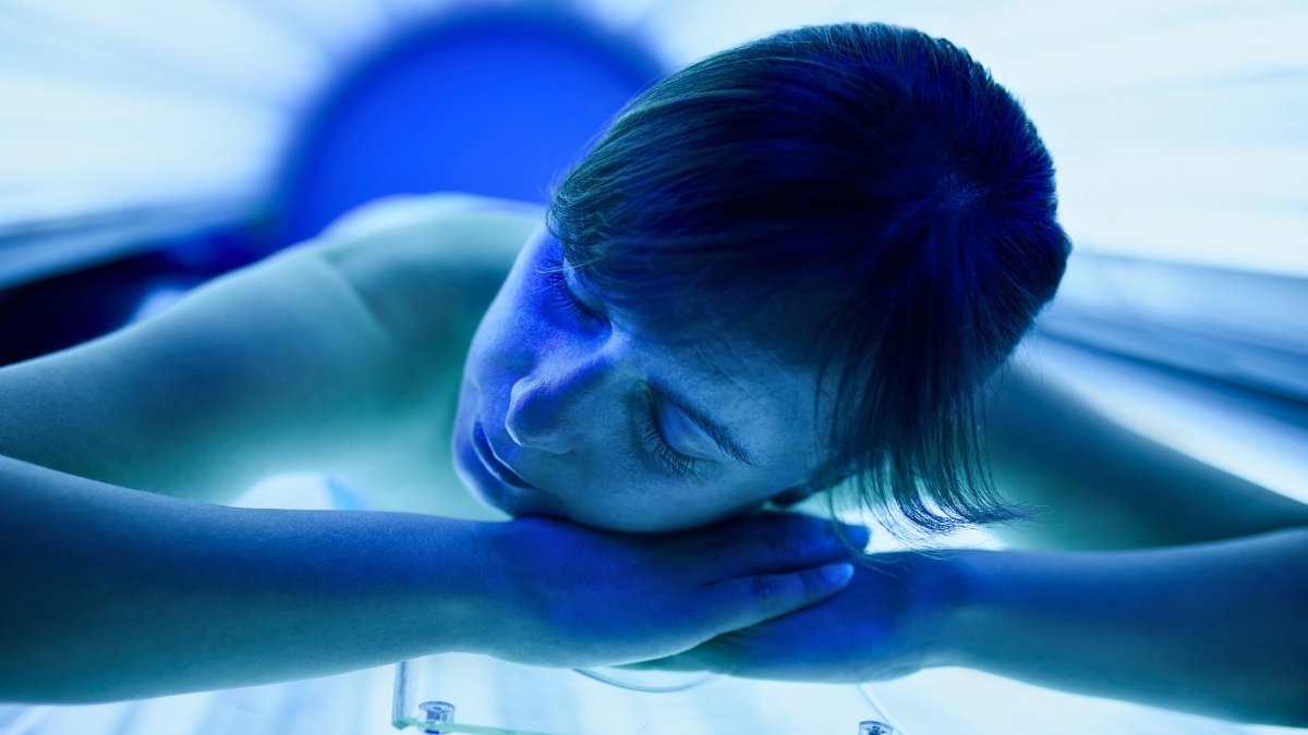 Scientists Reveal How Tanning Beds Age Your Skin on a Genetic Level
