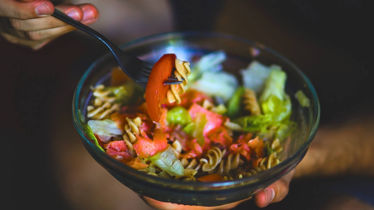 One Simple Diet Change Helps Older Adults Lose Fat And Boost Metabolism