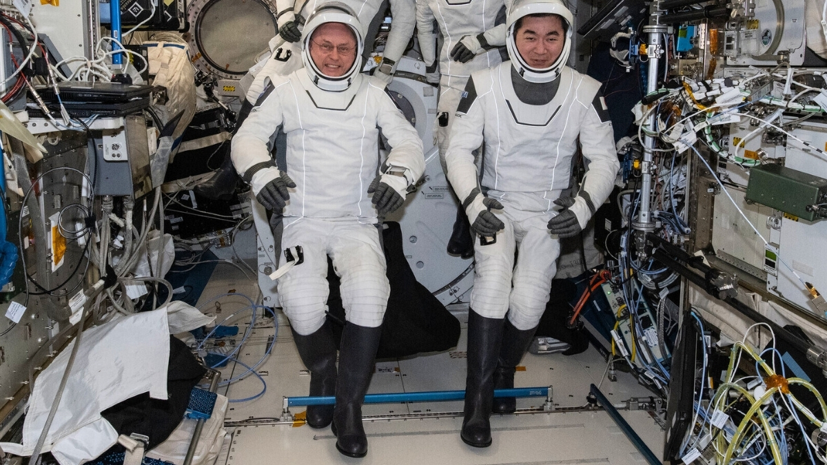 WATCH: NASA Conducts First-Ever Medical Evacuation From The ISS