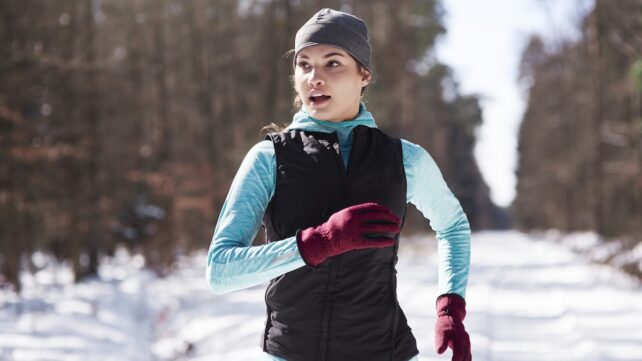 7 Expert Tips to Help You Exercise Safely in The Winter Cold