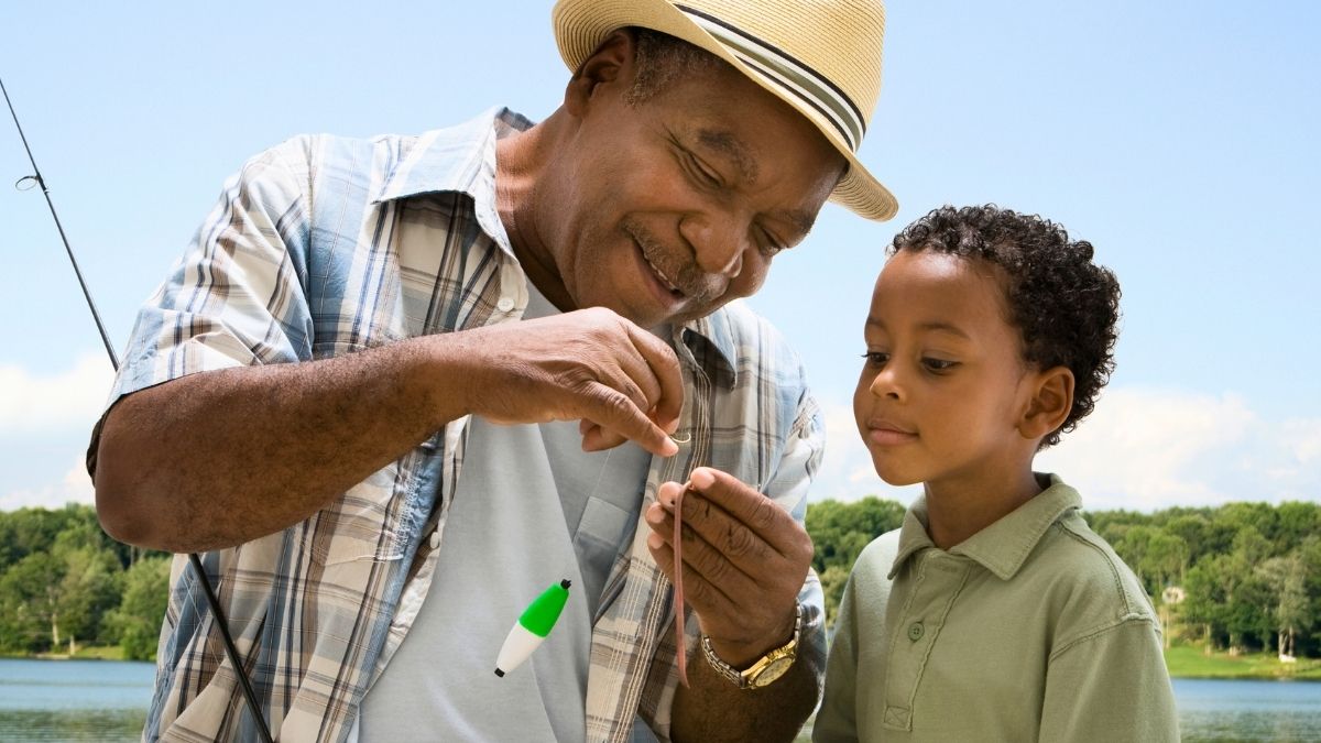 Helping Your Grandkids Could Have a Surprising Brain Benefit, Study Finds