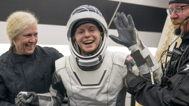 NASA astronaut Zena Cardman is helped out of the SpaceX Crew-11 capsule after they re-entered the earth in a middle-of-the-night splashdown near San Diego, Calif., Thursday, Jan. 15, 2026.