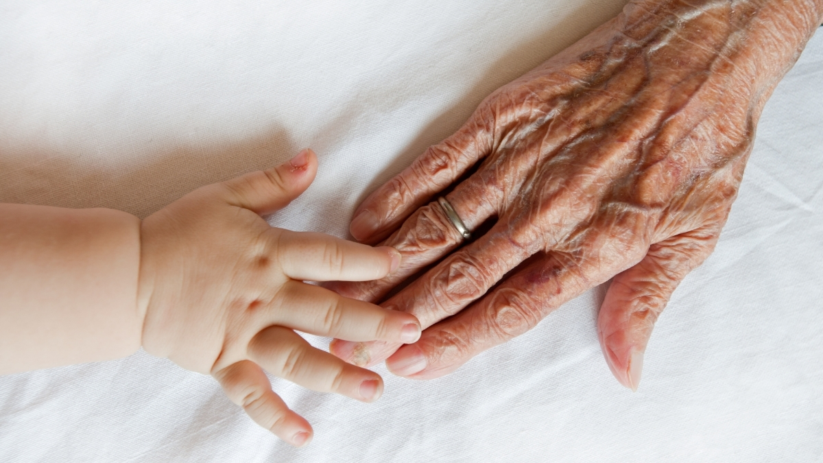 US Life Expectancy Broke Records in 2024, And Could Still Be Climbing