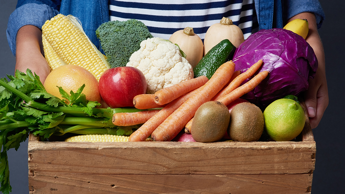 This Diet Change Cuts Over 300 Calories a Day, Without Decreasing Meal Size