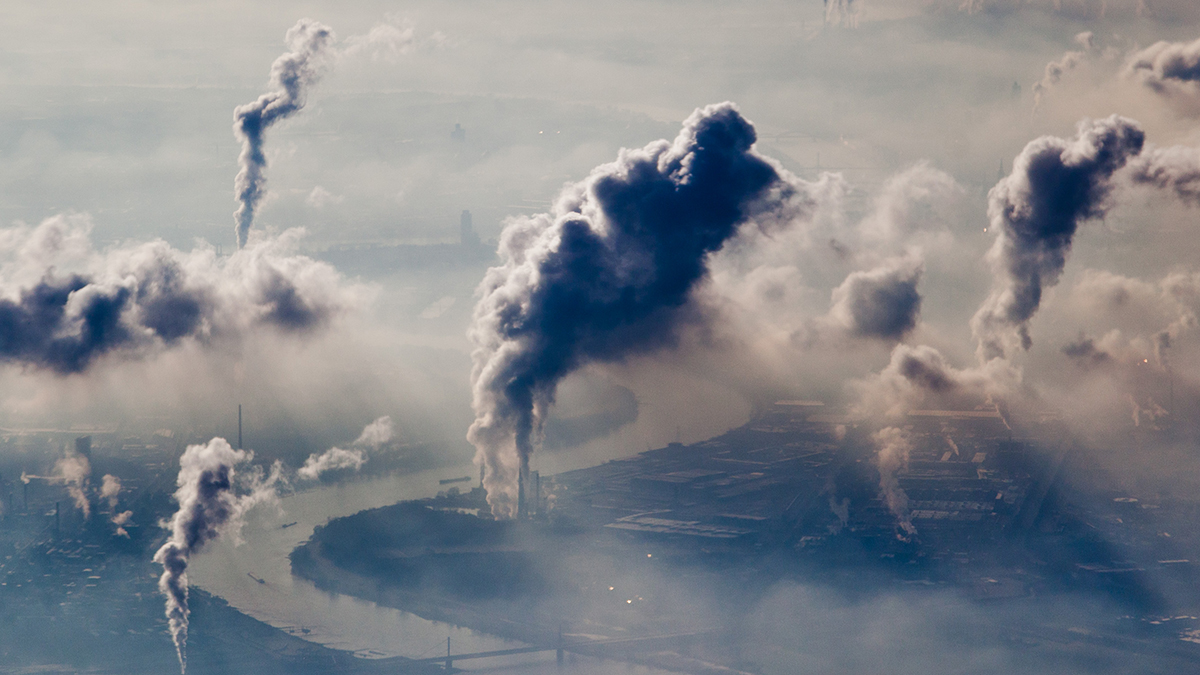 The Link Between Air Pollution And Alzheimer's Is Now Clearer Than Ever