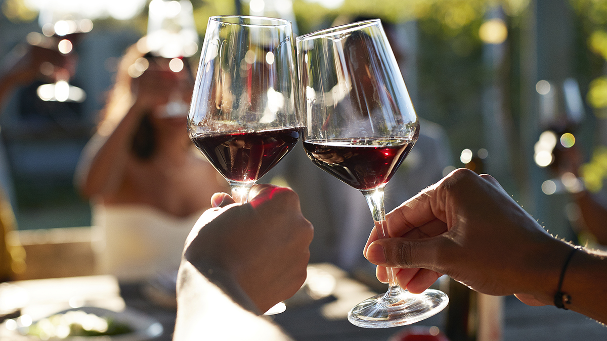 Alcohol Profoundly Changes The Way Your Brain Communicates, Study Finds