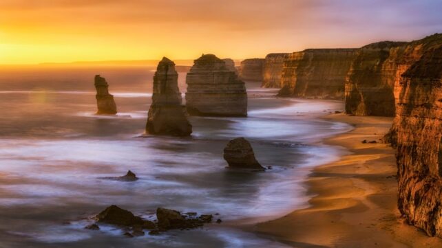 Scientists Solve The Mystery of How The Twelve Apostles Formed