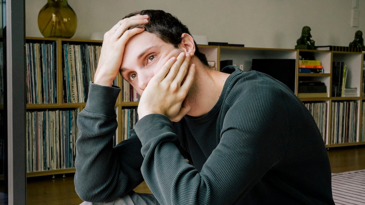 What's The Difference Between Anxiety And OCD? Psychologists Explain