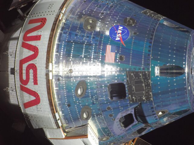 Close up image of the Orion capsule in space 