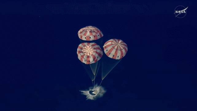 artemis splashdown