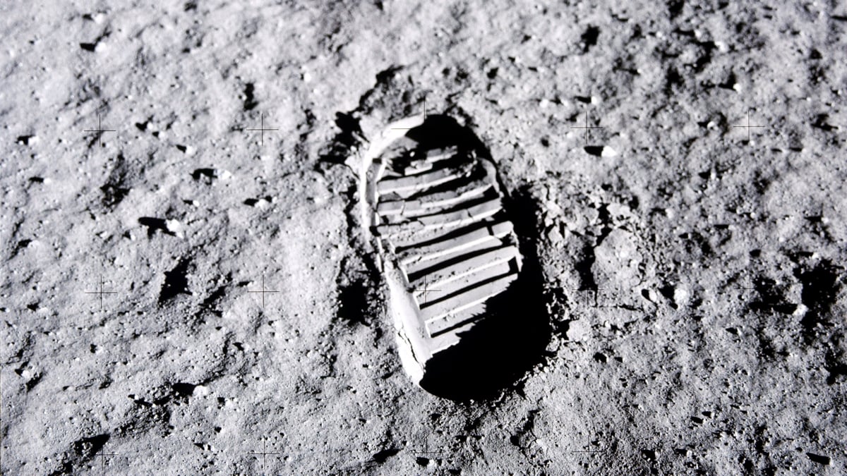 Traces of Alien Technology Could Be Hidden in Moon Dust, Study Says