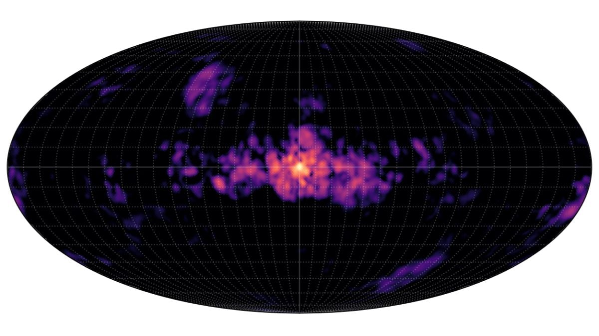 Astronomové poprvé detekovali signály antihmoty za Mléčnou dráhou