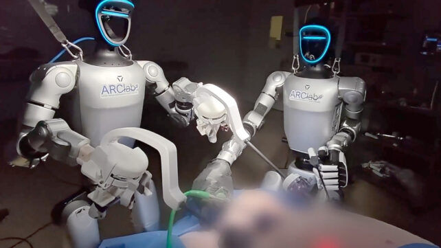 World First: Humanoid Robots Perform Surgery on Live Animals. This Could Prove Useful in Space.