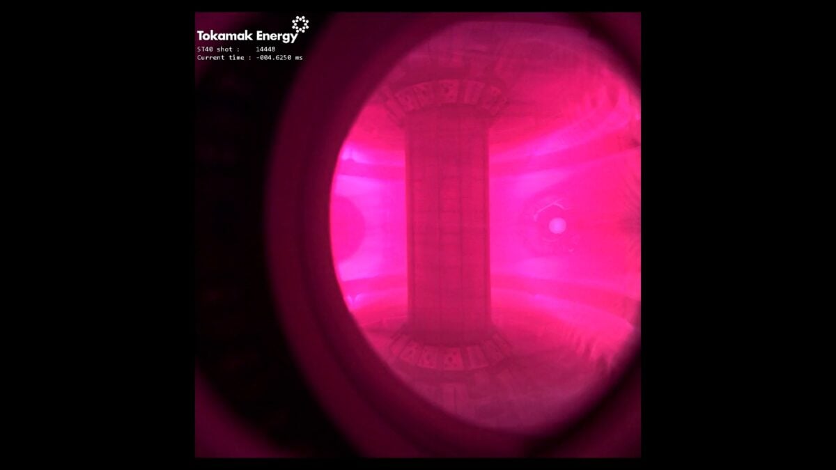 Watch Plasma Erupt in Full Color Inside a Fusion Reactor at 16,000 FPS