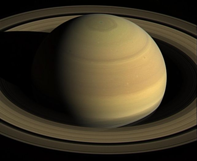Saturn Is Throwing Shapes. This Time, It's a Giant Decagon Around Its South Pole.