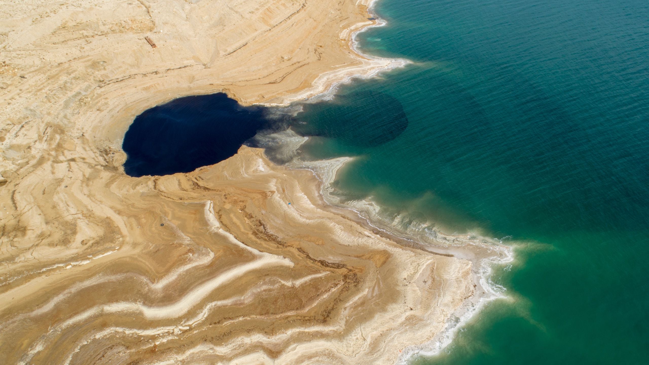 Photograph accompanying Falling water level drove about half the Dead Sea's deep-water warming in a GFZ-led model