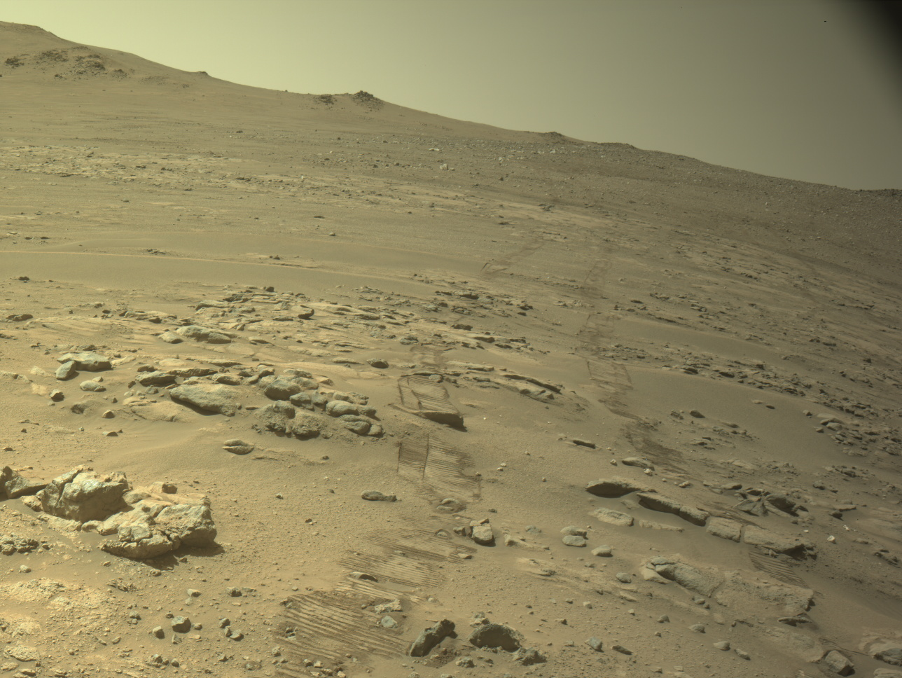 NASA's Perseverance Just Broke The Off-World Driving Record, While Mostly Steering Itself