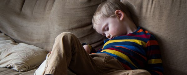 Contact lenses worn by sleeping children can prevent short-sightedness