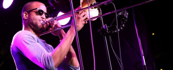 Something weird happens to your brain when you start improvising