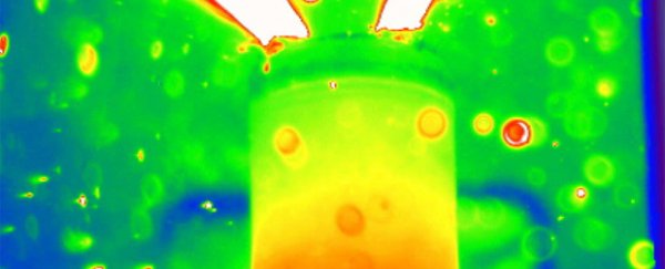 Scientists get first x-ray of exploding lithium ion battery