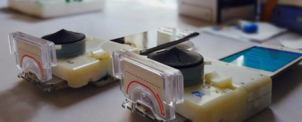 This $34 smartphone accessory diagnoses HIV in 15 minutes