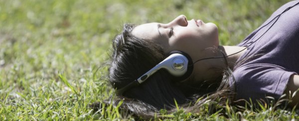 6 science podcasts you need to be listening to right now