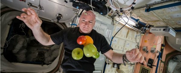 Scott Kelly says his feet still hurt 3 months after his year in space