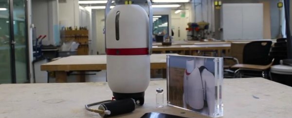 This new 'refrigerator backpack' could help transport vaccines to remote areas