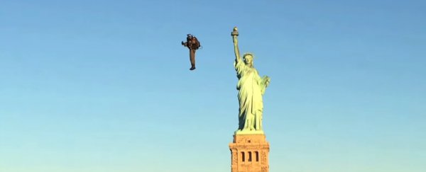 Watch an Aussie inventor jetpack around the Statue of Liberty
