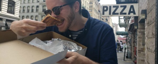 Science explains why you shouldn't eat on the go