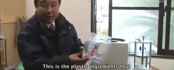Holy crap. Watch this guy turn plastic back into oil.
