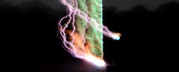Whoa, scientists have captured the first ever picture of thunder