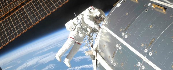 NASA astronaut has captured what he sees on Earth while doing a spacewalk