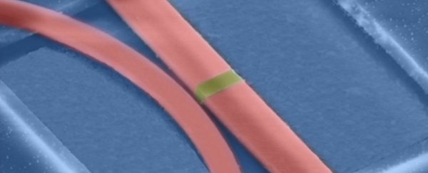 New light-based memory chip is the first ever to permanently store data