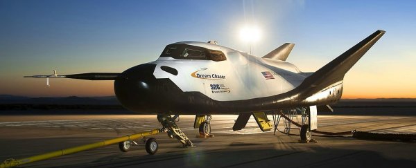 NASA ups the competition on SpaceX by partnering with new 'Dream Chaser' spacecraft